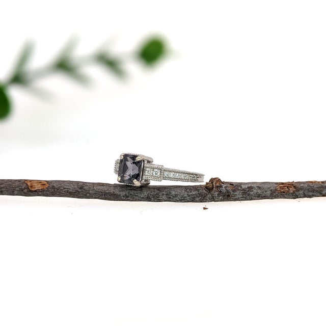 1.46Ct Spinel Ring With Diamond Accents: Solid 14k Gold, Emerald Cut 6.5x5.5mm, Size 6.75 For Sale - Image 4 of 6