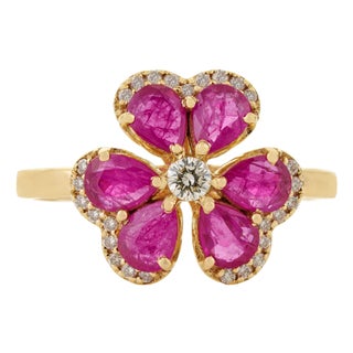 VRJewels Blooming 1.18ct Ruby Diamond Floral Cocktail Ring Size 8 in 14k Yellow Gold For Sale