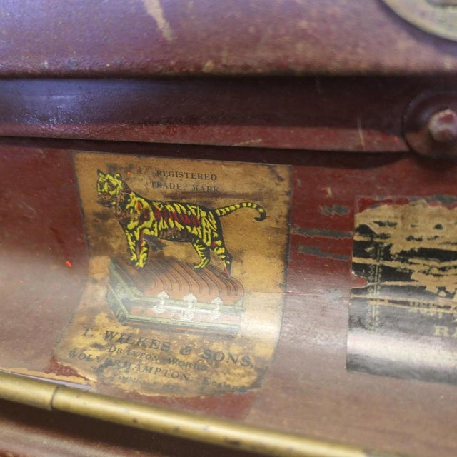 Metal Travel Cabin Trunk by T. Wilkes & Sons, 1910 For Sale - Image 10 of 12