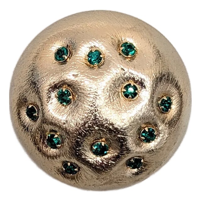 Vintage Signed Napier Textured Goldtone Round Domed Faux-Emerald Studded Brooch For Sale