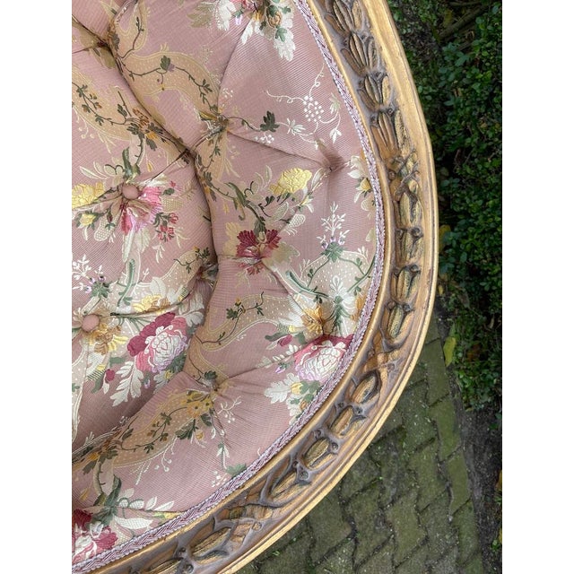 1970s French Artisan Louis XVI Pink Gold Beech Settee-1Pc For Sale - Image 9 of 16