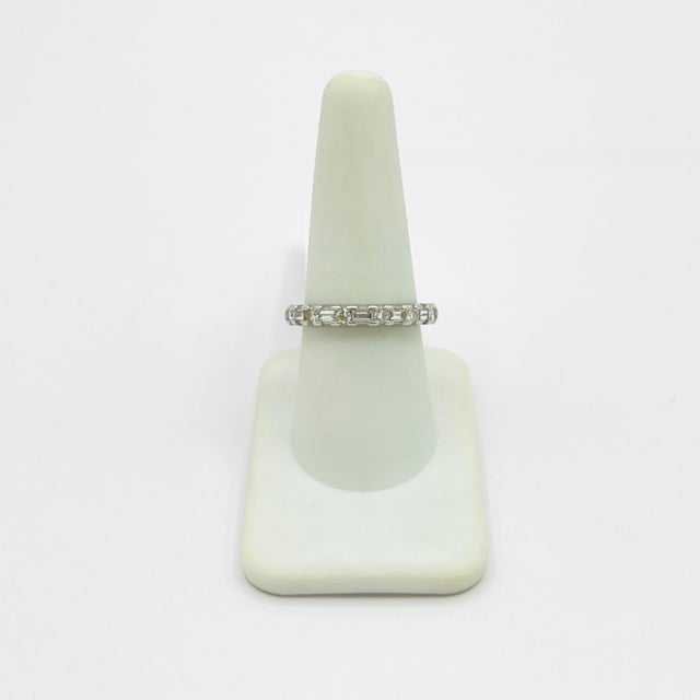 2020s White Diamond Baguette and Round Band Ring in Platinum, Size 9 For Sale - Image 5 of 8