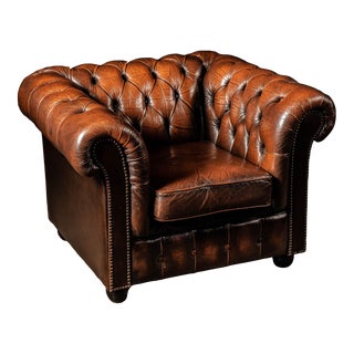 Vintage Tufted Leather Club Chair in Brown For Sale