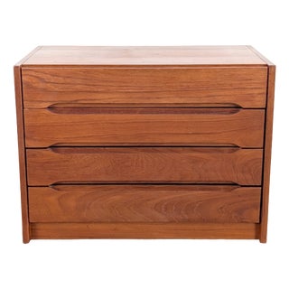 Vintage Chest of Drawers in Teak For Sale