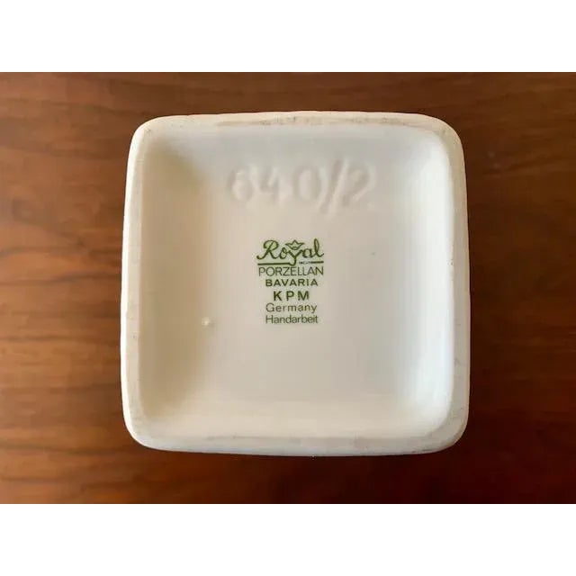 Ceramic 1970s Fun Kpm German Op Art White Mid Century Vase For Sale - Image 7 of 8