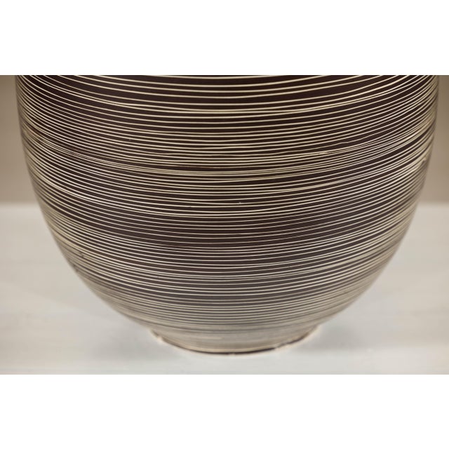 Late 20th Century Large Artisan Ceramic Vase with Fine Linear Decoration in Brown and Cream For Sale - Image 5 of 16