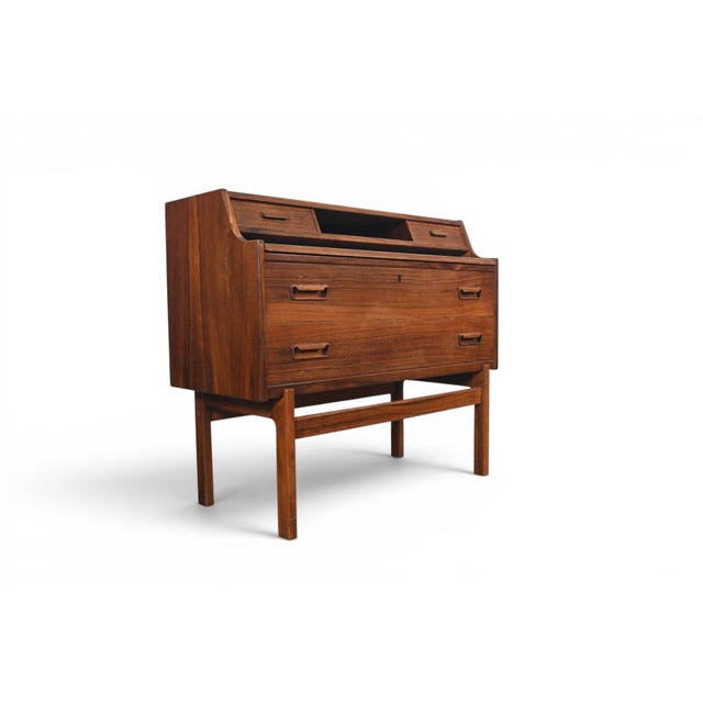 Brown Mid 20th Century Arne Wahl Iversen Model 70 Secretary Desk in Rosewood For Sale - Image 8 of 10