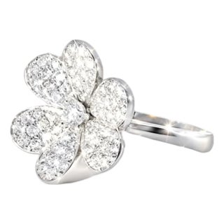 Late 20th Century 14K White Gold Pave Diamond Flower Ring, Size 7 For Sale