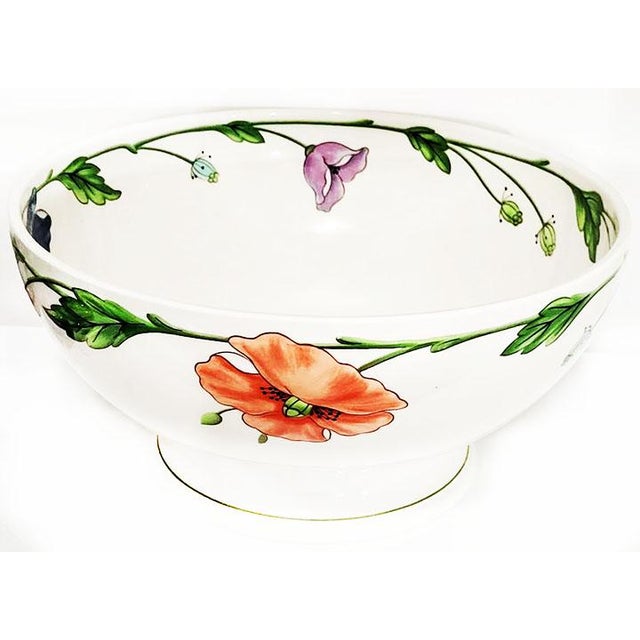 Villeroy & Boch large vegetable/serving bowl Width: 9 1/4 in Height: 4 3/4 in Special Characteristics: FOOTED Crafted In...