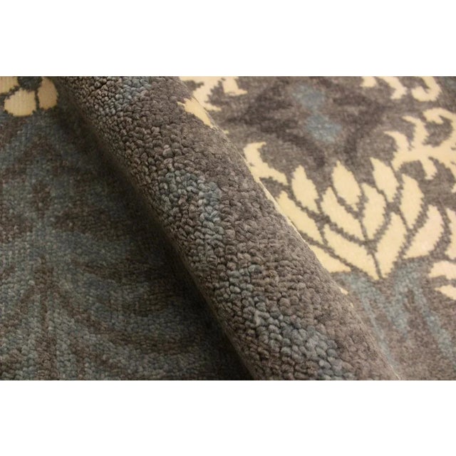 1990s Shabby Chic Modern Gray/Ivory Wool & Viscose Rug - 4'2 X 6'0 For Sale - Image 4 of 8