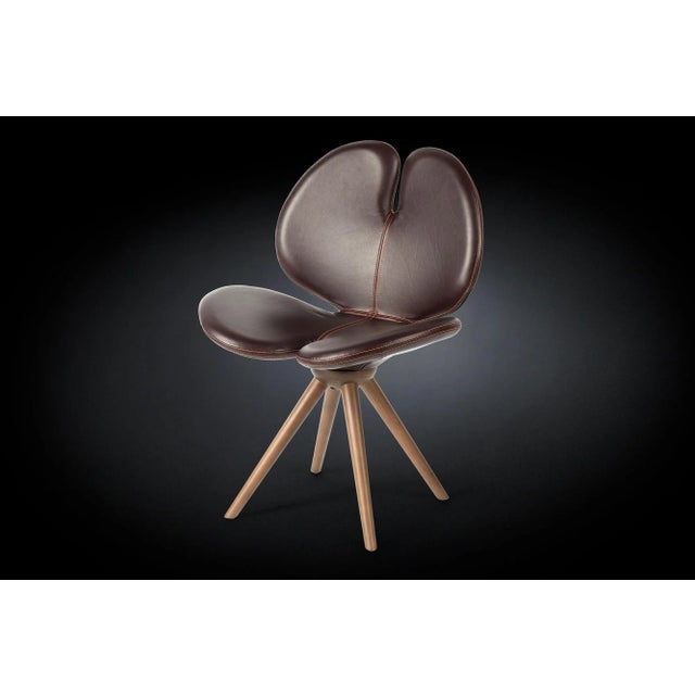 English Leather New Panse Chair with Oak Legs from VGnewtrend For Sale - Image 4 of 5