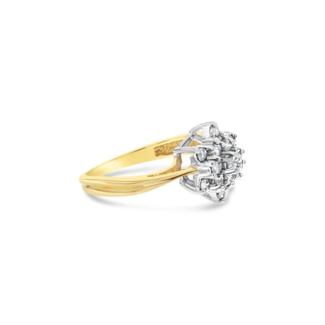 Contemporary Star Shaped Diamond Cluster Ring .75cttw 14k Yellow Gold, Size 9 For Sale - Image 3 of 5