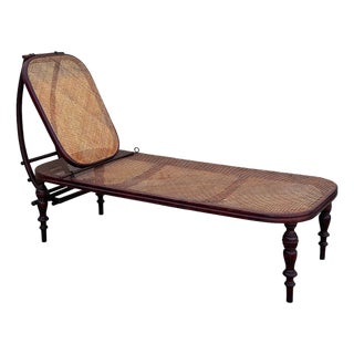 Vienna Secession Bent Oak & Cane Chaise Lounge Chair No.01 Attributed to Gebrüder Thonet For Sale