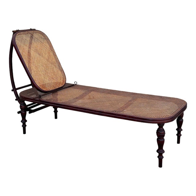 Vienna Secession Bent Oak & Cane Chaise Lounge Chair No.01 Attributed to Gebrüder Thonet For Sale