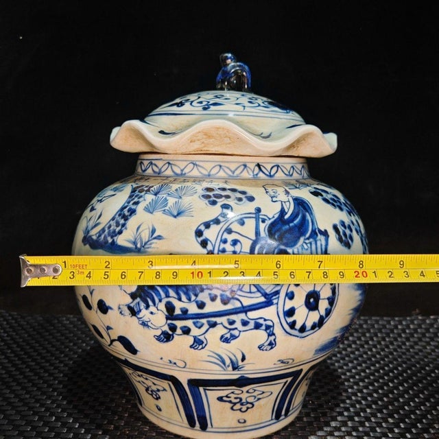 Blue and White Figural Story Lotus Leaf Ginger Jar, Chinoiserie Decorative Porcelain Canister For Sale - Image 9 of 9