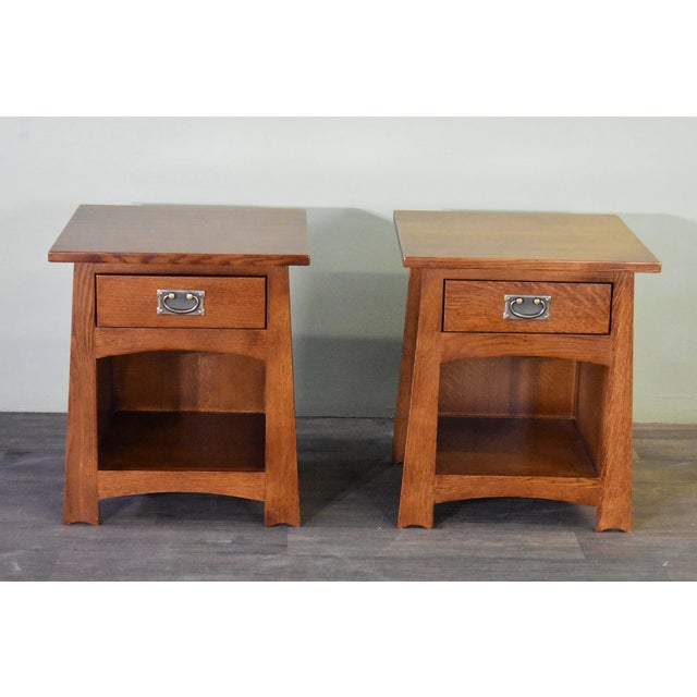 Wood Crafters and Weavers Crafters and Weavers Mission Style Solid Quarter Sawn Oak Keyhole End Table - Michael's Cherry Stain For Sale - Image 7 of 8