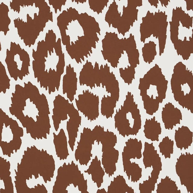 Modern Schumacher Iconic Leopard Wallpaper in Brown For Sale - Image 3 of 3