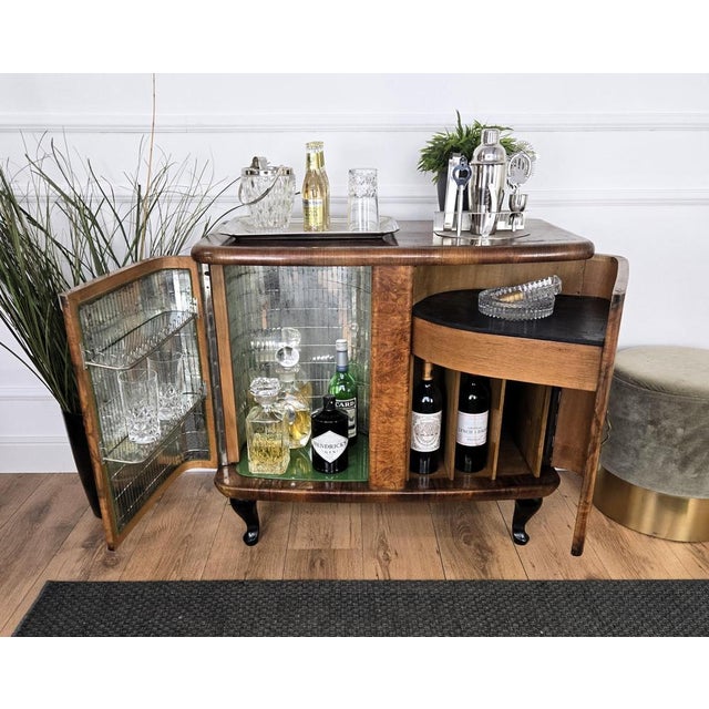 Metal Vintage Art Deco Italian Walnut Burl and Mirror Mosaic Dry Bar Cabinet by Paolo Buffa, 1950s For Sale - Image 7 of 11