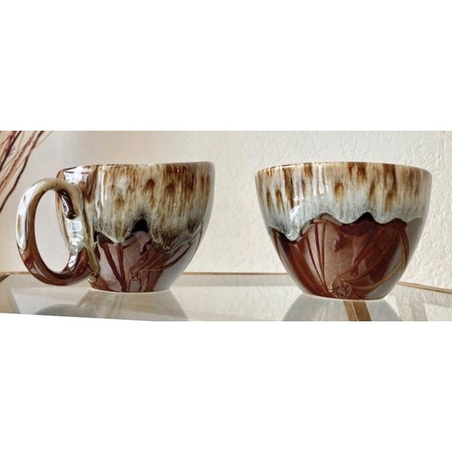 Farmhouse Circa 1960 Canonsburg Pottery Ironstone Drip Glaze Creamer & Wide Mouth Open Sugar Bowl Set – A Pair For Sale - Image 3 of 15