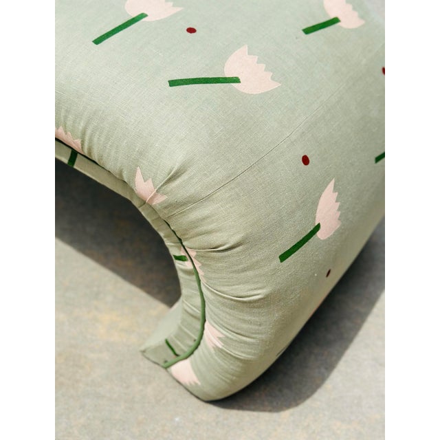 Textile Vintage Waterfall Bench Reupholstered in Hand Printed Schumacher Fabric For Sale - Image 7 of 7