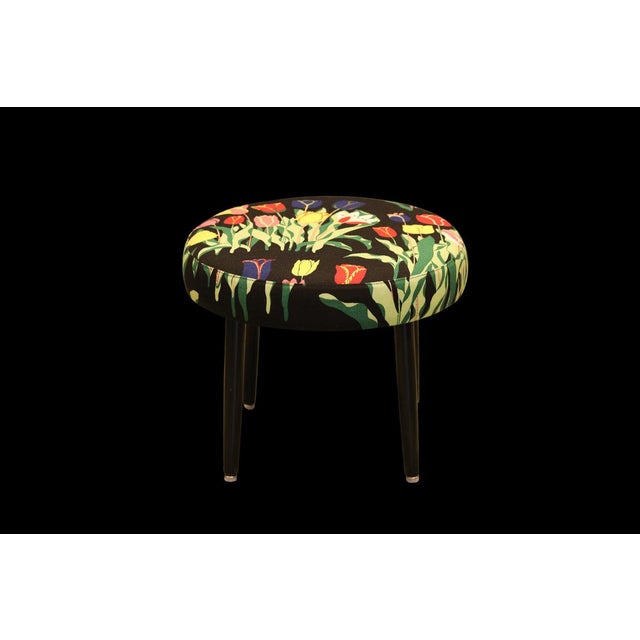 Round Stool in Linen Fabric from Svenskt Tenn, 1960s For Sale - Image 9 of 15