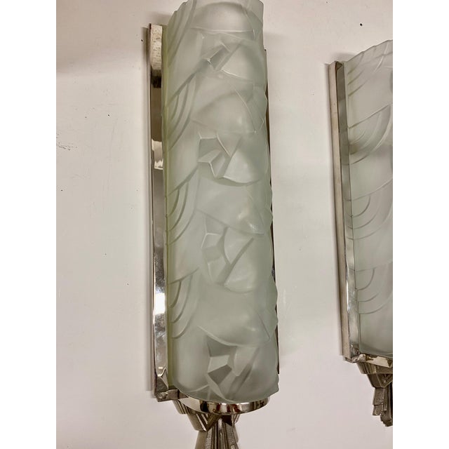 David Gueron Degue Pair of French Art Deco Wall Sconces Signed by Degue For Sale - Image 4 of 9