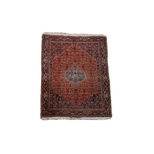 This beautiful and colorful vintage oriental rug measuring 170x120cm. Let your home shine with this beautiful rug. It has...