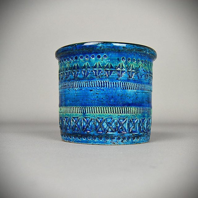 Rimini Blue Flowerpot Cover or Vase by Aldo Londi for Bitossi, 1950s For Sale - Image 4 of 9