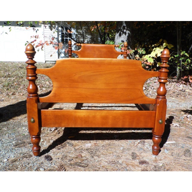 Vintage Solid Rock Maple Cushman Colonial Creations Twin Single Bed For Sale - Image 10 of 12