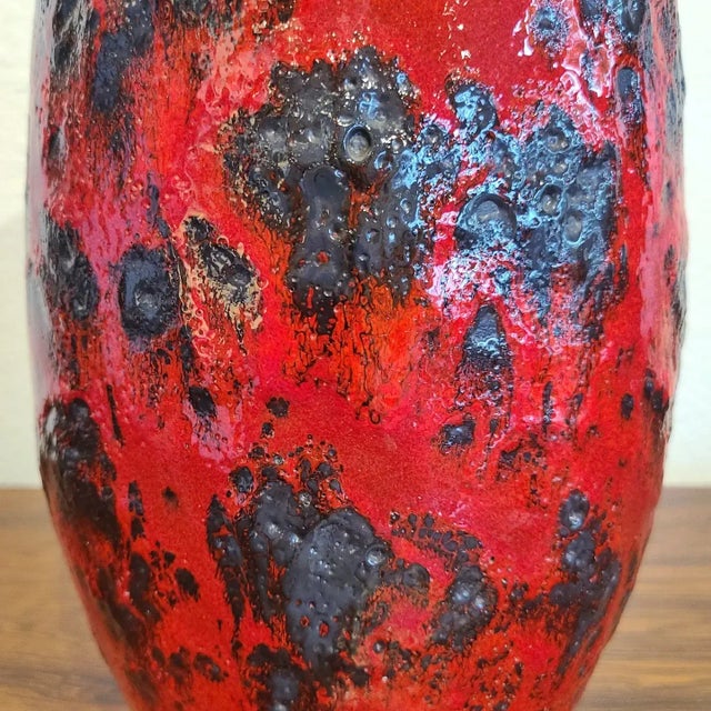 1960s Large Scheurich Keramik Red & Black Fat Lava Vase Nr. 529/38 For Sale - Image 5 of 7