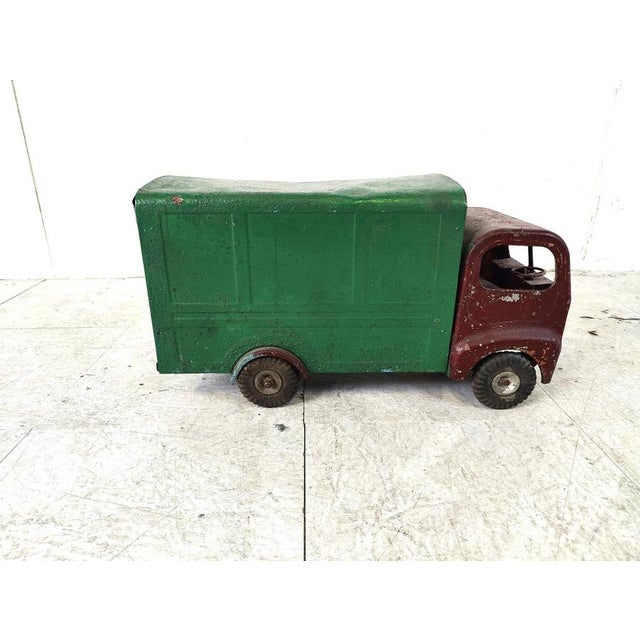 Vintage Tin Toy Car from Tri-ang, 1950s For Sale - Image 9 of 10