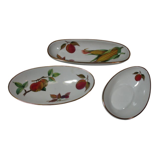 1960s Royal Worcester Oven to Table Porcelain Serving Pieces- 3 Pieces For Sale