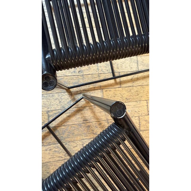 101 Spaghetti Chair with Ottoman and Calder Table Lamp by Belotti for Alias & Franch for Metalarte, 1970s, Set of 3 For Sale - Image 12 of 14