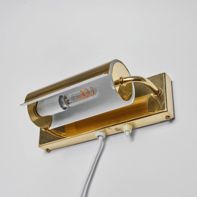 1960s Scandinavian Brass Rotating Wall Lamp in the Style of Charlotte Perriand For Sale In Los Angeles - Image 6 of 13