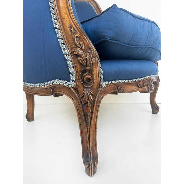1920s Carved Walnut French Bergeres Armchairs Upholstered in Silk, a Pair For Sale - Image 11 of 15