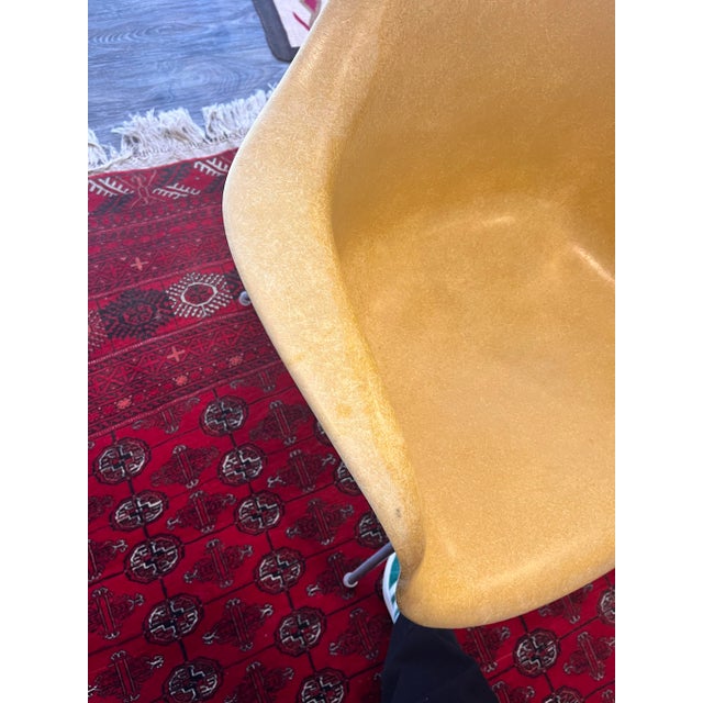 A Pair of Eames for Herman Miller Mid Century Lemon Yellow Fiberglass Shell Chair MCM For Sale - Image 14 of 18