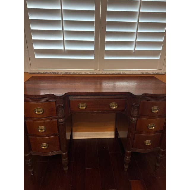 Brown Early 20th Century Finch Fine Furniture Company Hepplewhite Neo-Classical English/Colonial Revival Solid Mahogany Desk For Sale - Image 8 of 15