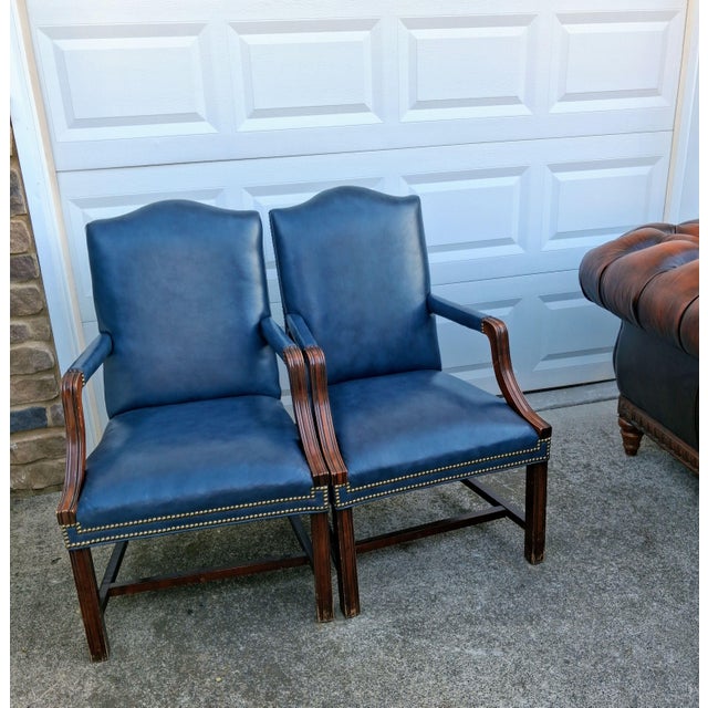 Timeless Elegance: The Hancock & Moore Blue Leather Armchair Pair 1980s For Sale - Image 10 of 12
