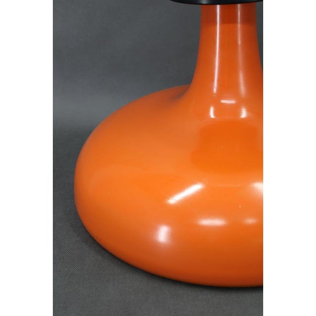 White Italian Space Age Lacquered Metal Table Lamp with Milk Glass, 1970s For Sale - Image 8 of 10
