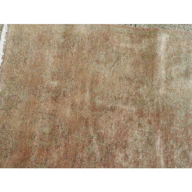 Galerie Shabab Collection Mid-20th Century Turkish Anatolian Accent Rug For Sale - Image 9 of 10