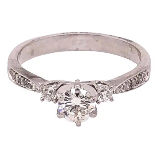 18 Karat White Gold Engagement Ring 1.00 Total Diamond Weight For Sale