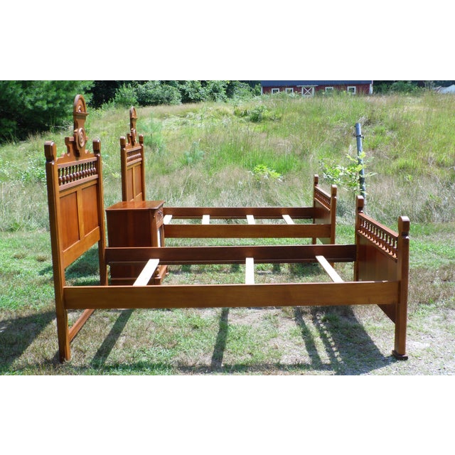 Vintage Lexington Betsy Cameron Victorian Bedroom Set Pair Twin Beds Nightstand