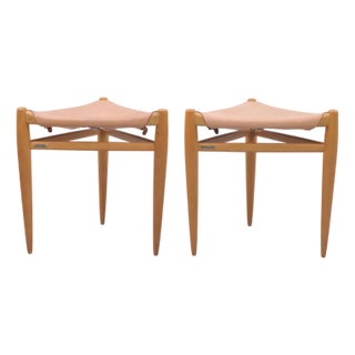 Tripod Stools in Oak by Uno & Östen Kristiansson for Luxus, 1950s, Set of 2 For Sale