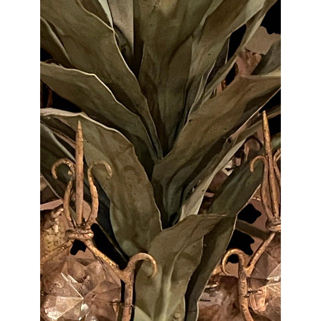 Currey & Company Large Currey & Co Tole Leaf Hollywood Regency Six Light Chandelier For Sale - Image 4 of 9