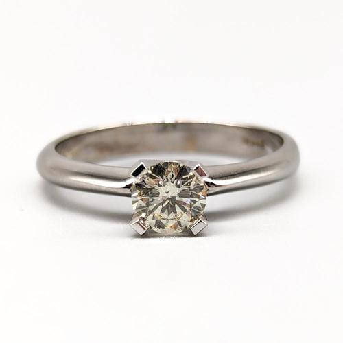 19 Karat Gold Solitaire Ring with Diamond For Sale - Image 4 of 4