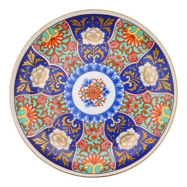 Vintage Gold Imari Plate With Floral Motif For Sale