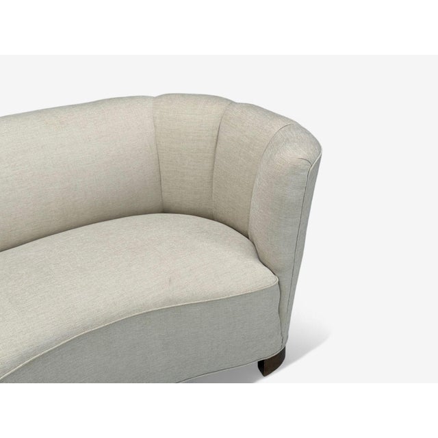 Danish Modern, Beige Fabric, Oak, Banana Sofa, Denmark, 1940s For Sale In New York - Image 6 of 9