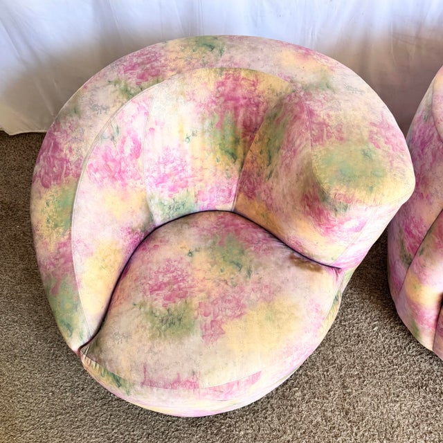 Postmodern Pink Multi Colored Nautilus Swivel Lounge Chairs by Directional - A Pair For Sale In Miami - Image 6 of 12