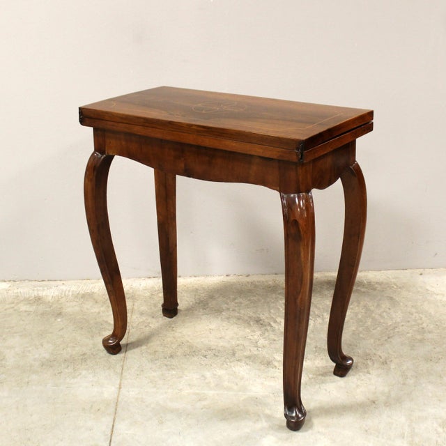 18th Century Louis XV Italian Table Console in Walnut For Sale - Image 9 of 16