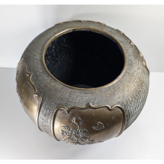 20th Century Chinese or Japanese Chinoiserie Bronze Jardiniere Planter For Sale - Image 9 of 13